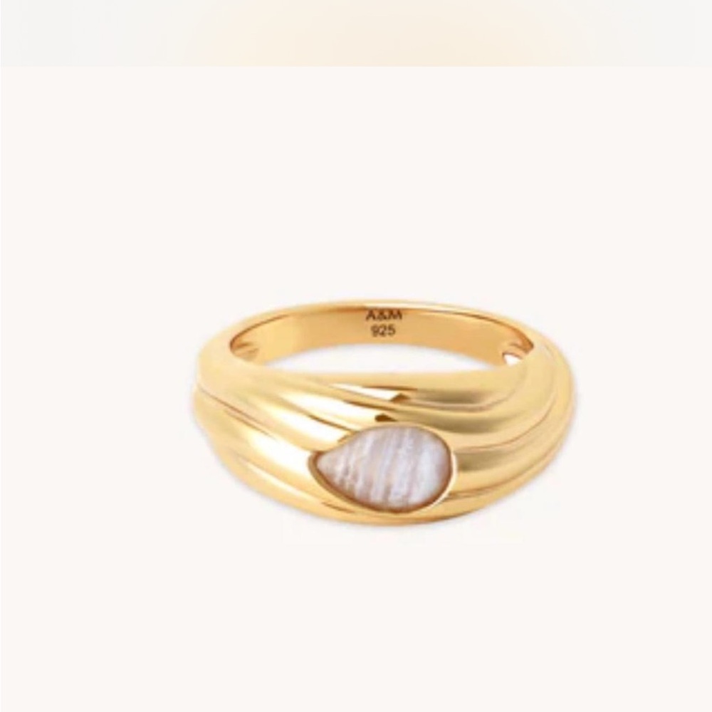Astrid & Miyu Gold plated 925 sterling silver ring